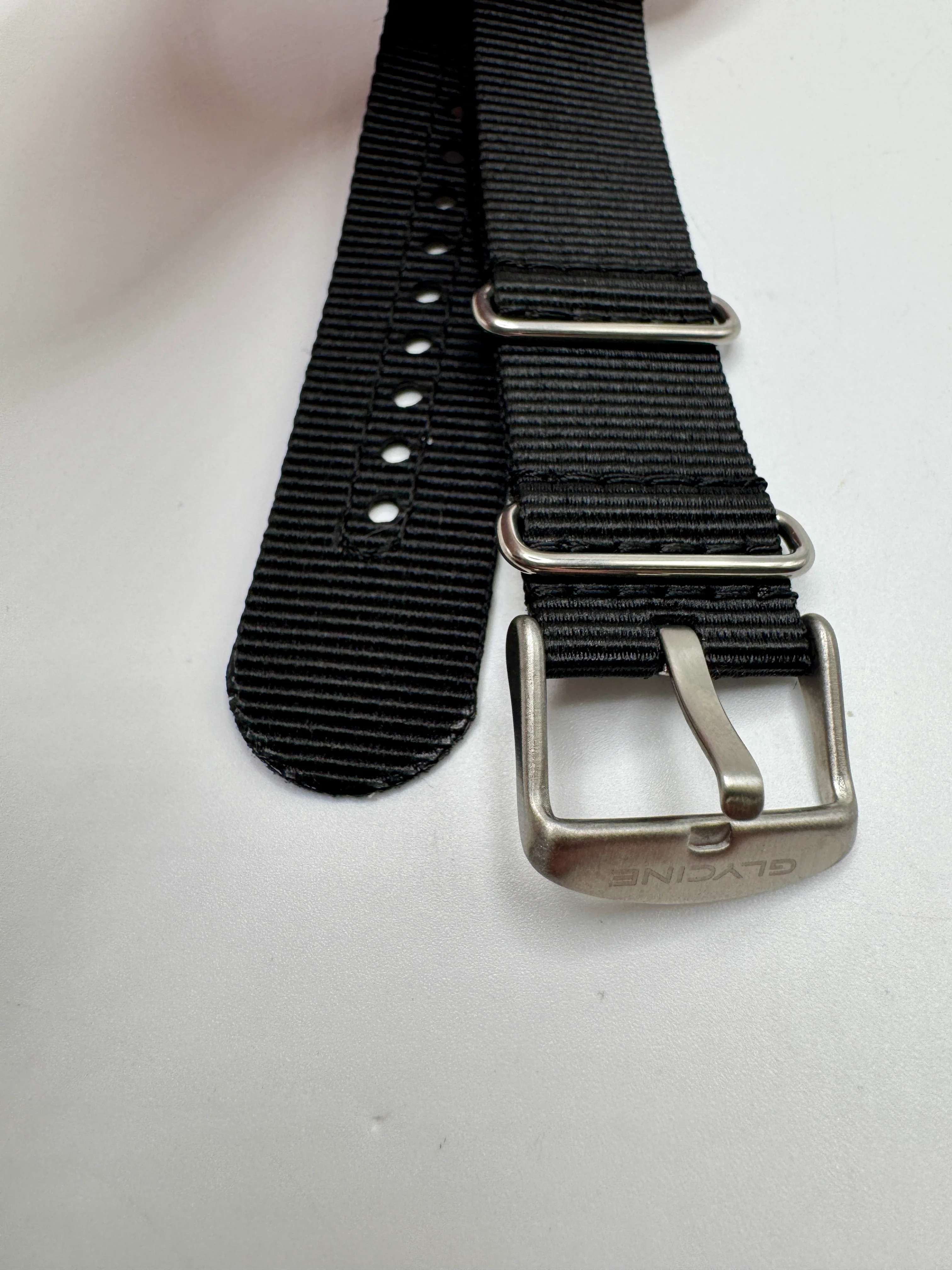 Band for Glycine 22mm Nylon Black - Image 3